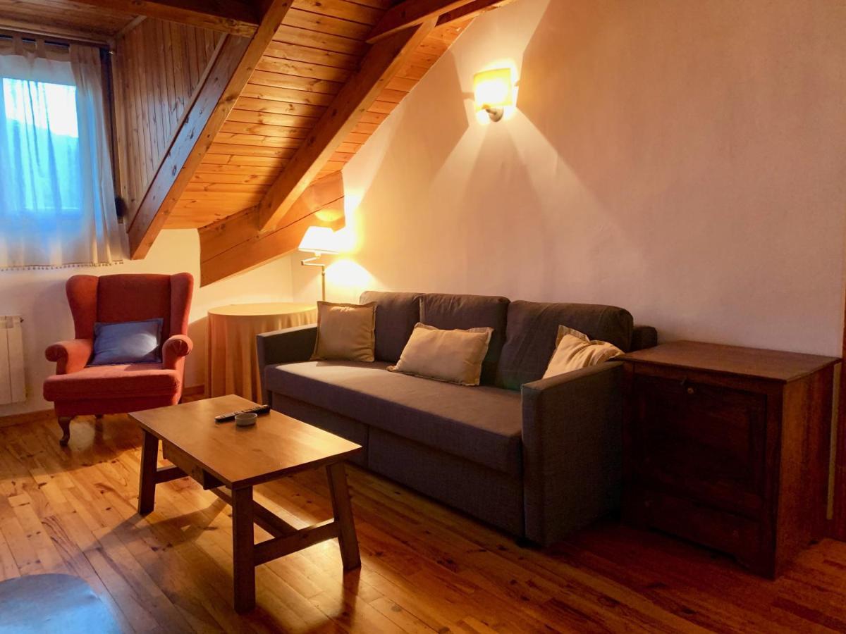 Апартаменты Bpirineos-Estos Бенаске Экстерьер фото